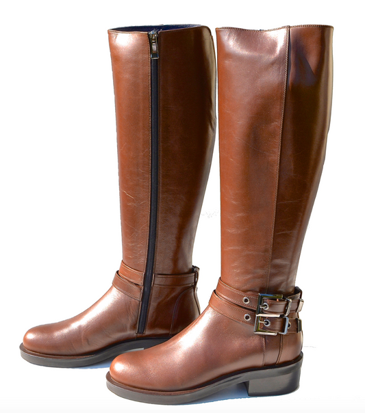 Knee high boots in brown leather