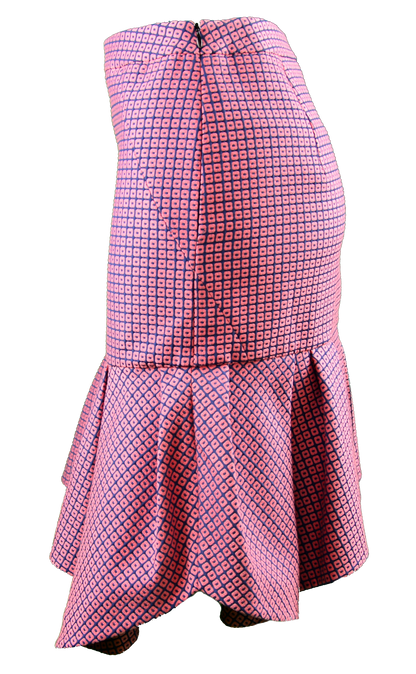 Skirt with flounce in fuchsia