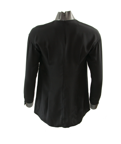 Long-sleeved blouse in black with a pattern
