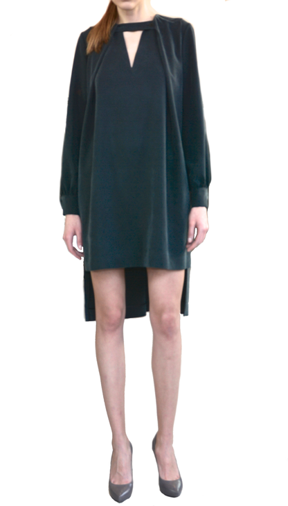Dress in black with long sleeves